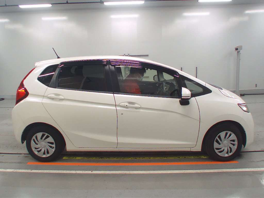 2016 Honda Fit GK3[2]