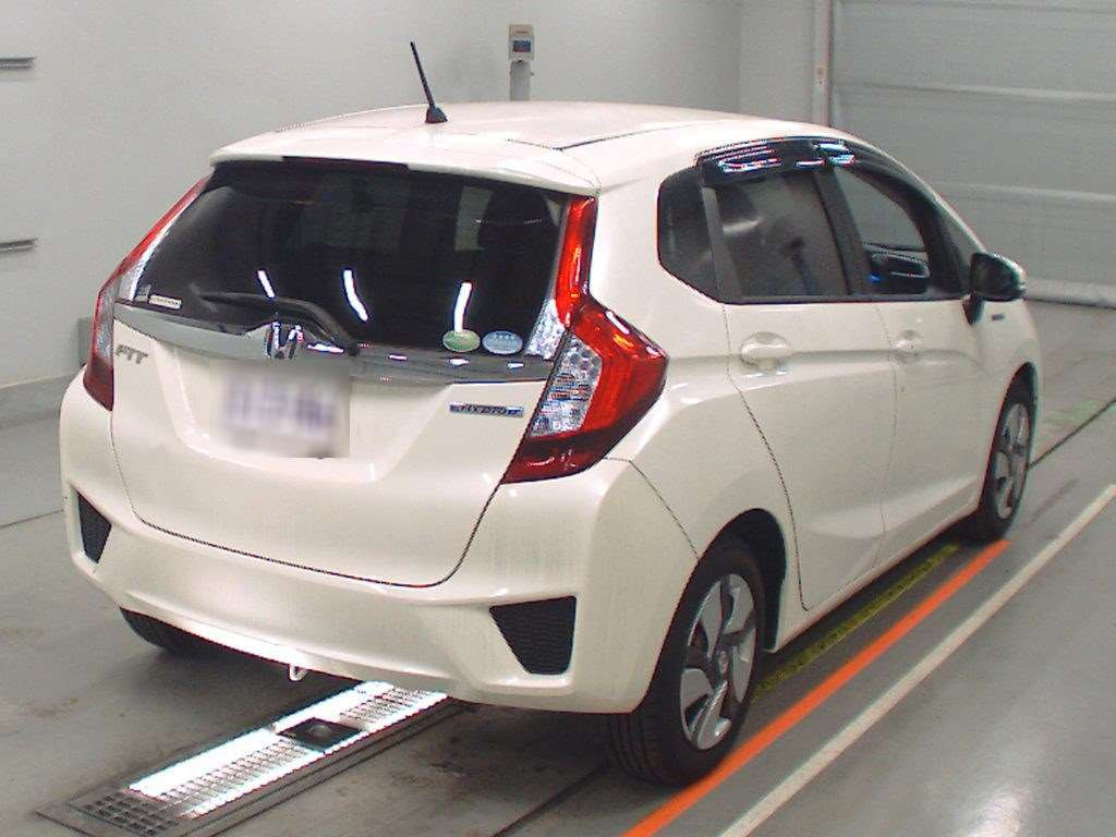 2013 Honda Fit Hybrid GP5[1]