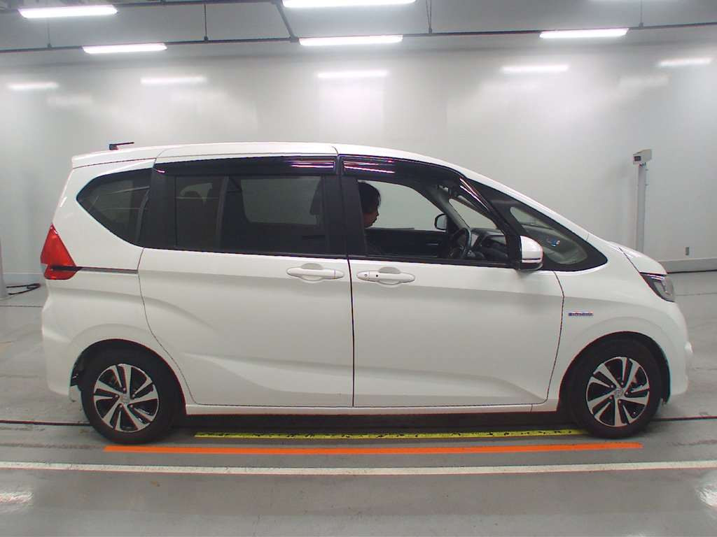 2018 Honda Freed hybrid GB7[2]