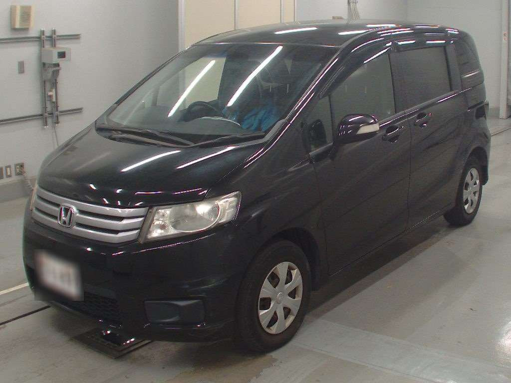 2013 Honda Freed Spike GB3[0]