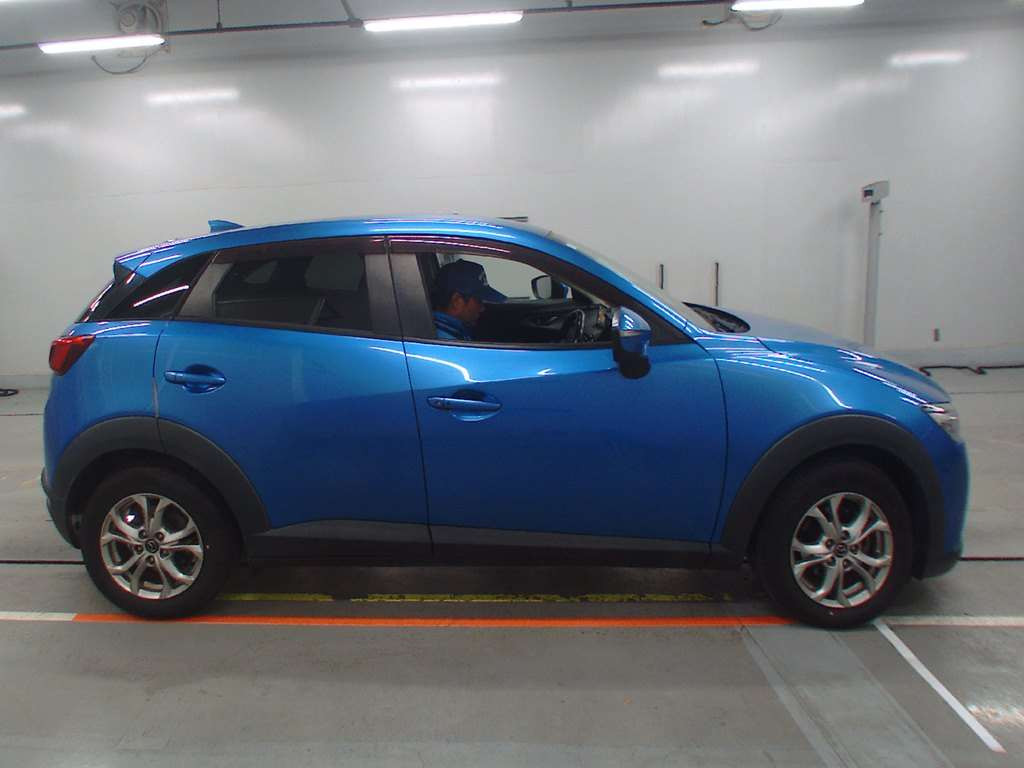 2015 Mazda CX-3 DK5FW[2]