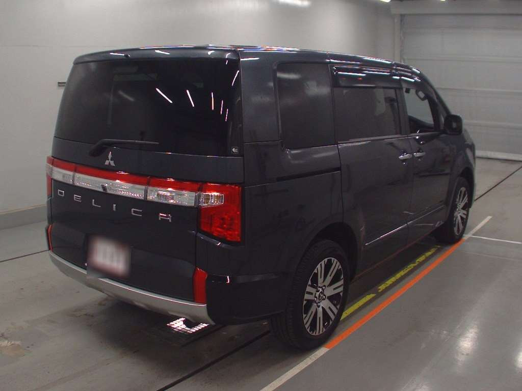 2022 Mitsubishi Delica D5 CV1W[1]