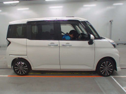 2022 Toyota Roomy