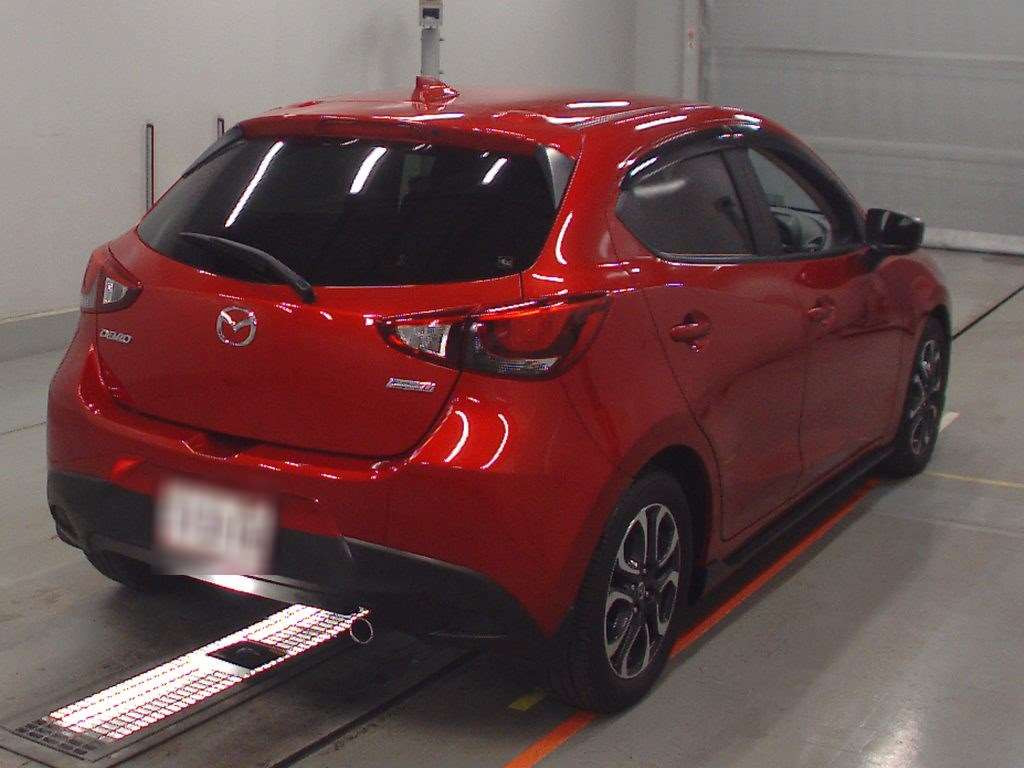 2017 Mazda Demio DJ5FS[1]