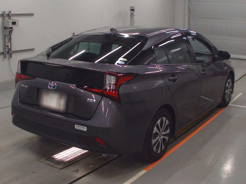 2019 Toyota Prius ZVW51[1]