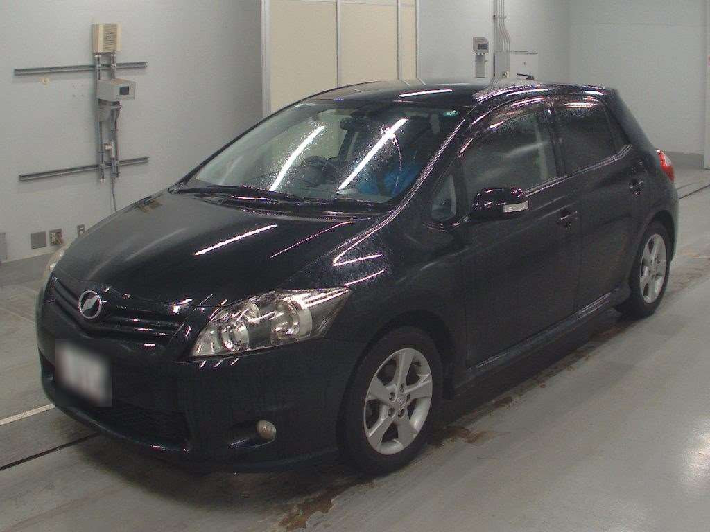 2011 Toyota Auris NZE151H[0]