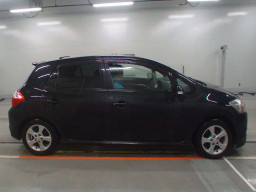 2011 Toyota Auris