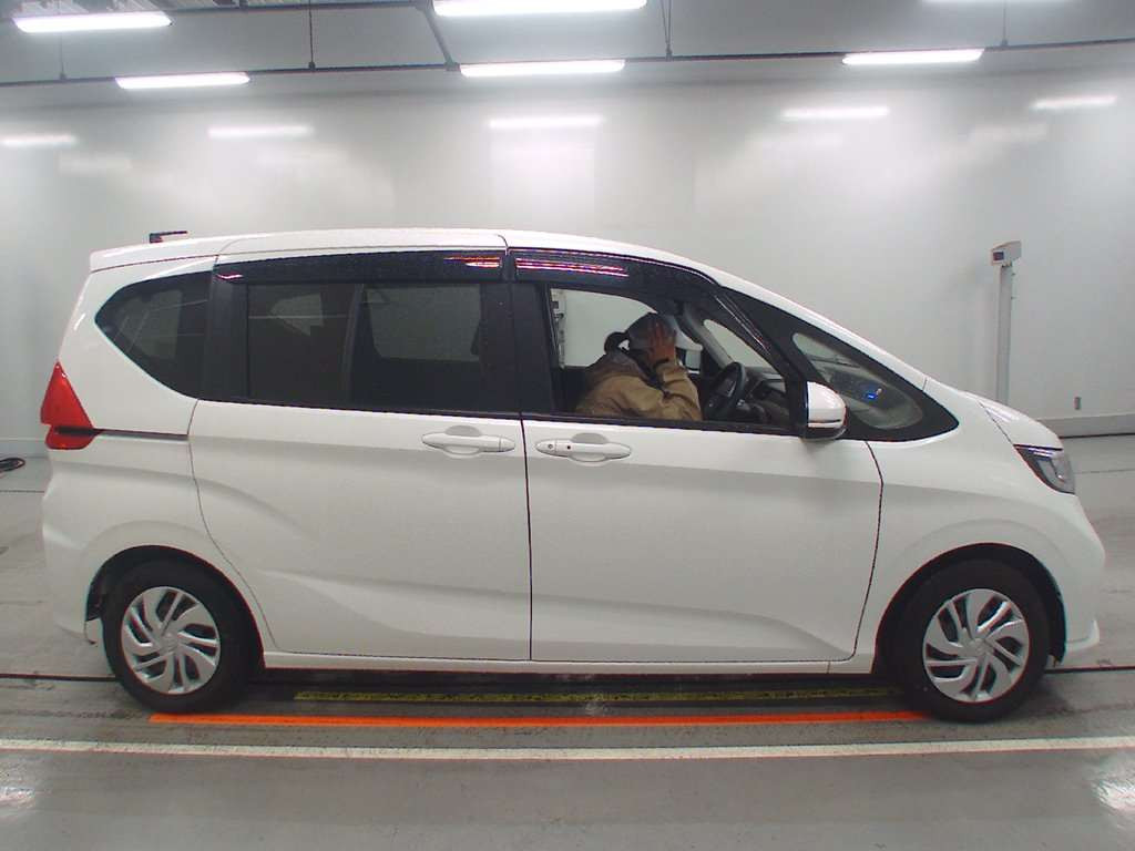 2022 Honda Freed GB5[2]