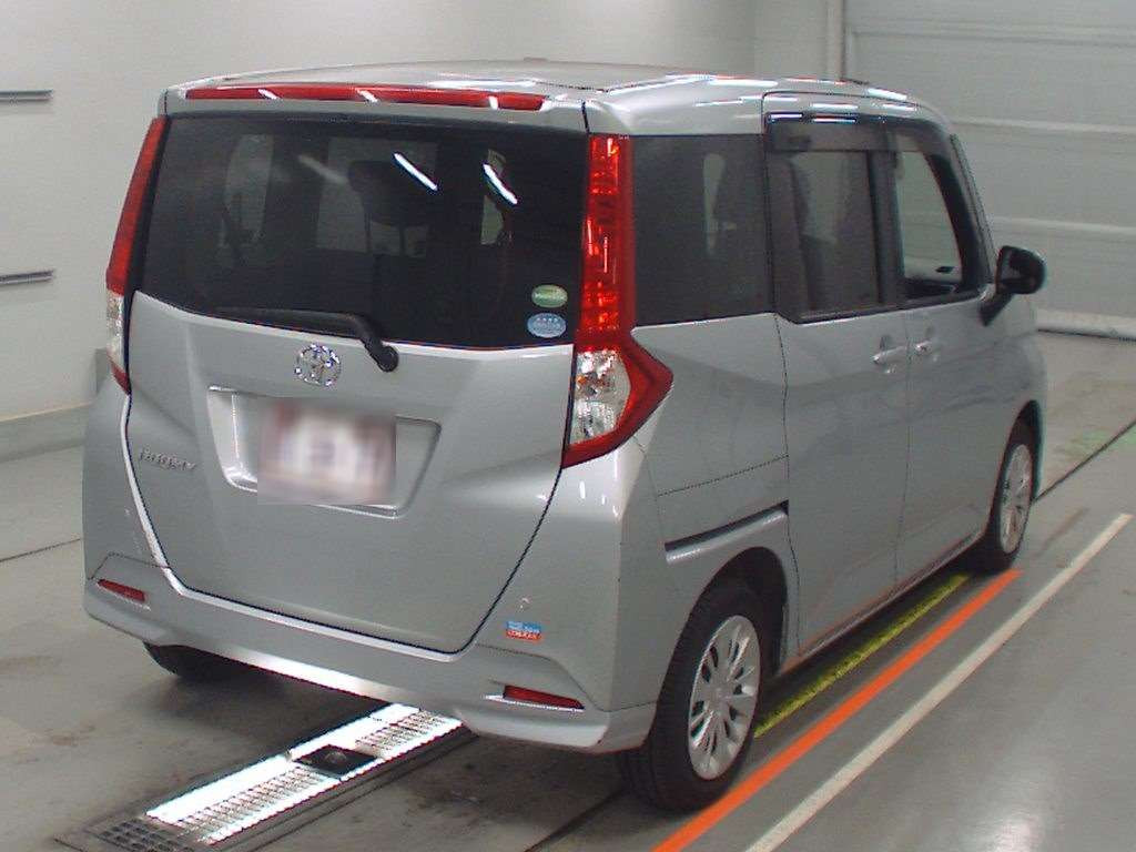 2018 Toyota Roomy M900A[1]