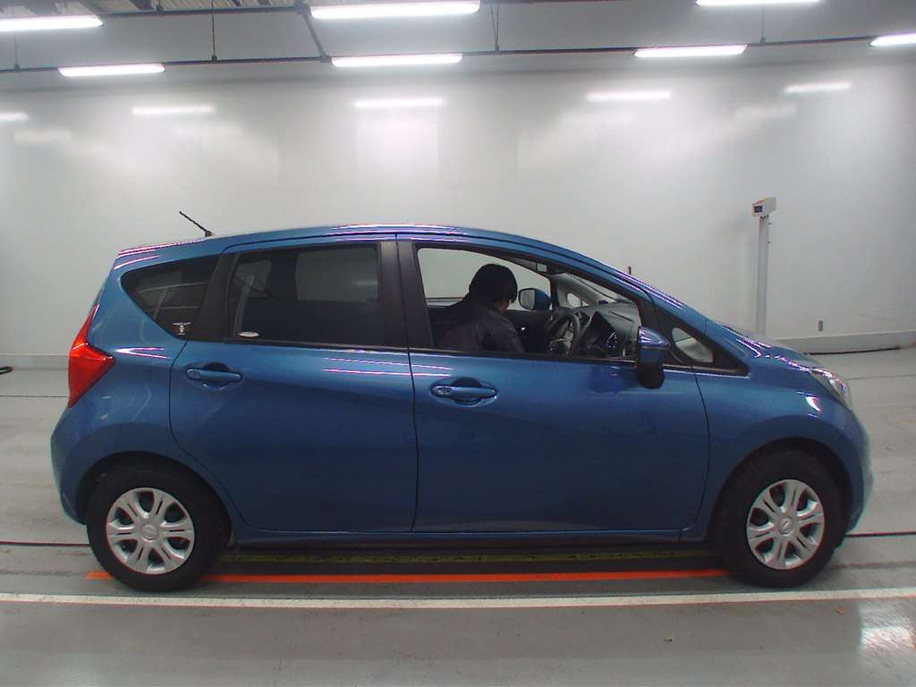 2015 Nissan Note E12[2]