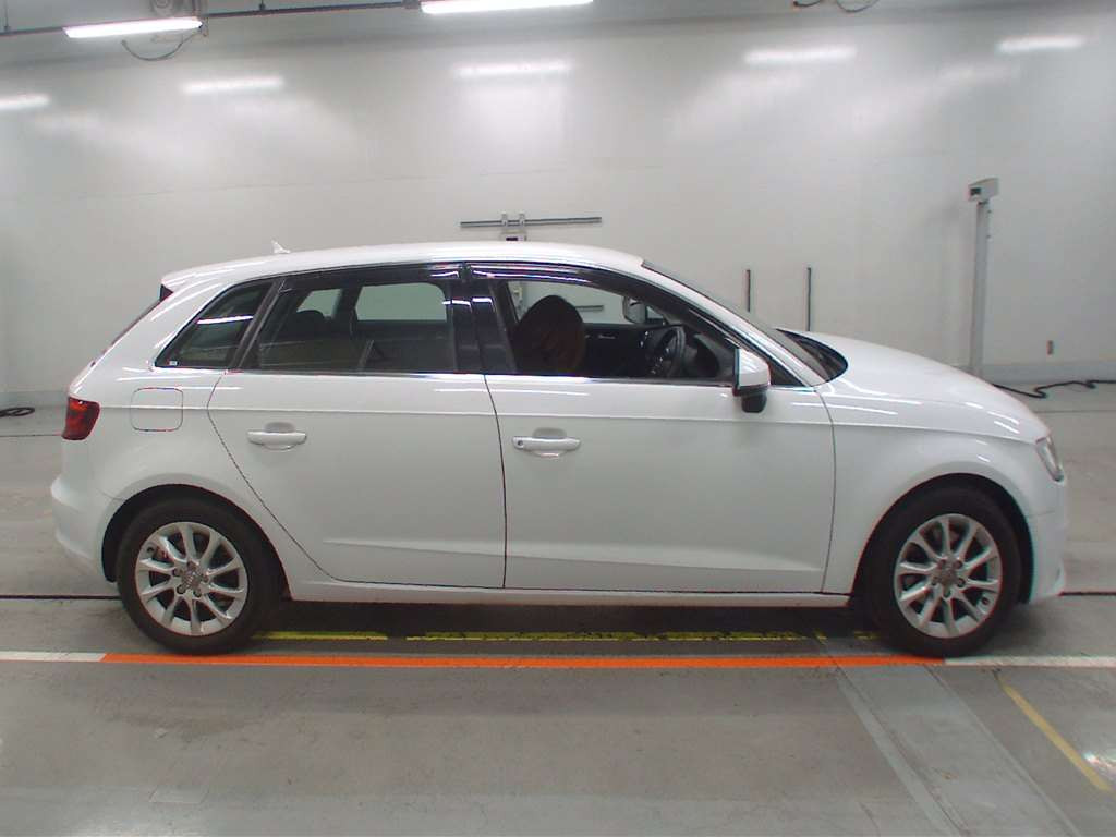 2013 Audi A3 8VCXS[2]