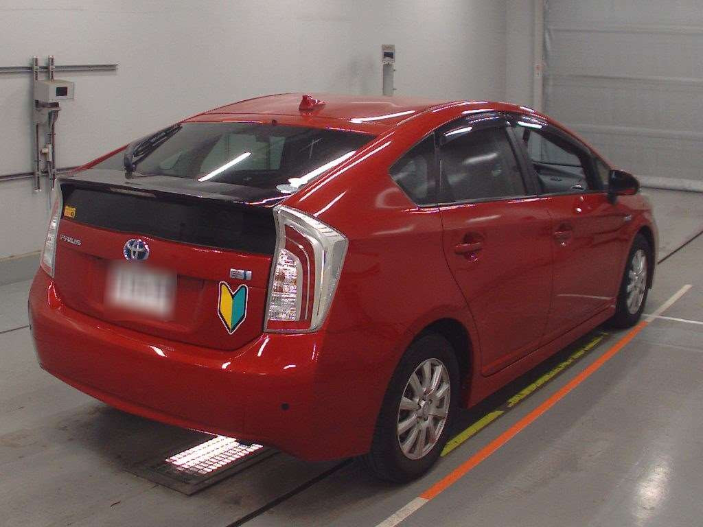 2012 Toyota Prius ZVW30[1]