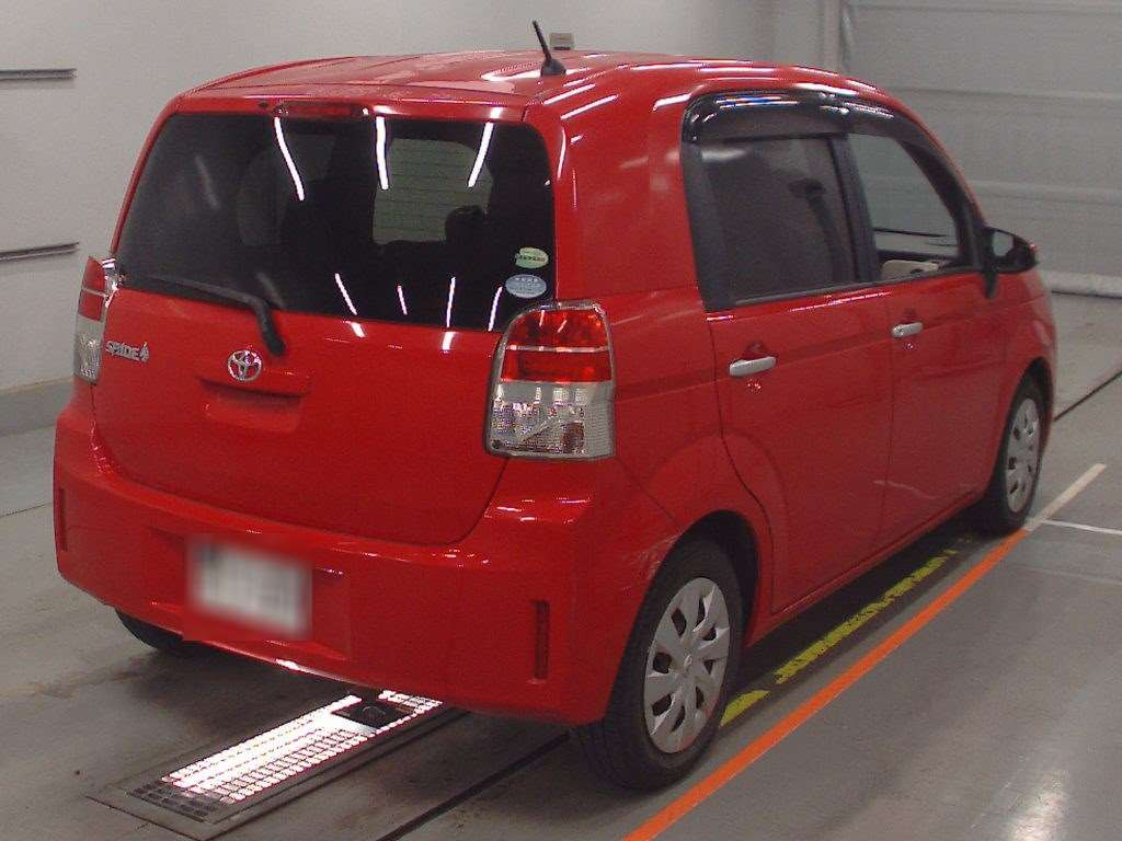 2013 Toyota Spade NCP141[1]