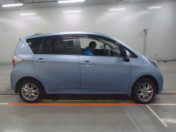 2010 Toyota Ractis