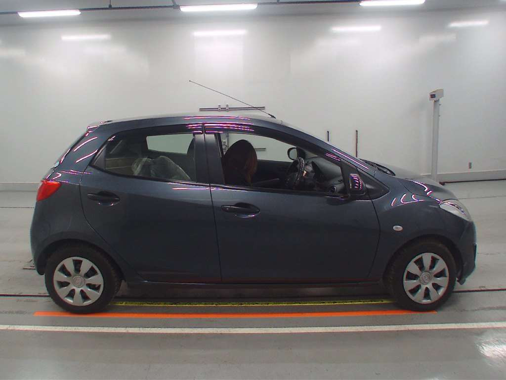 2012 Mazda Demio DE3FS[2]