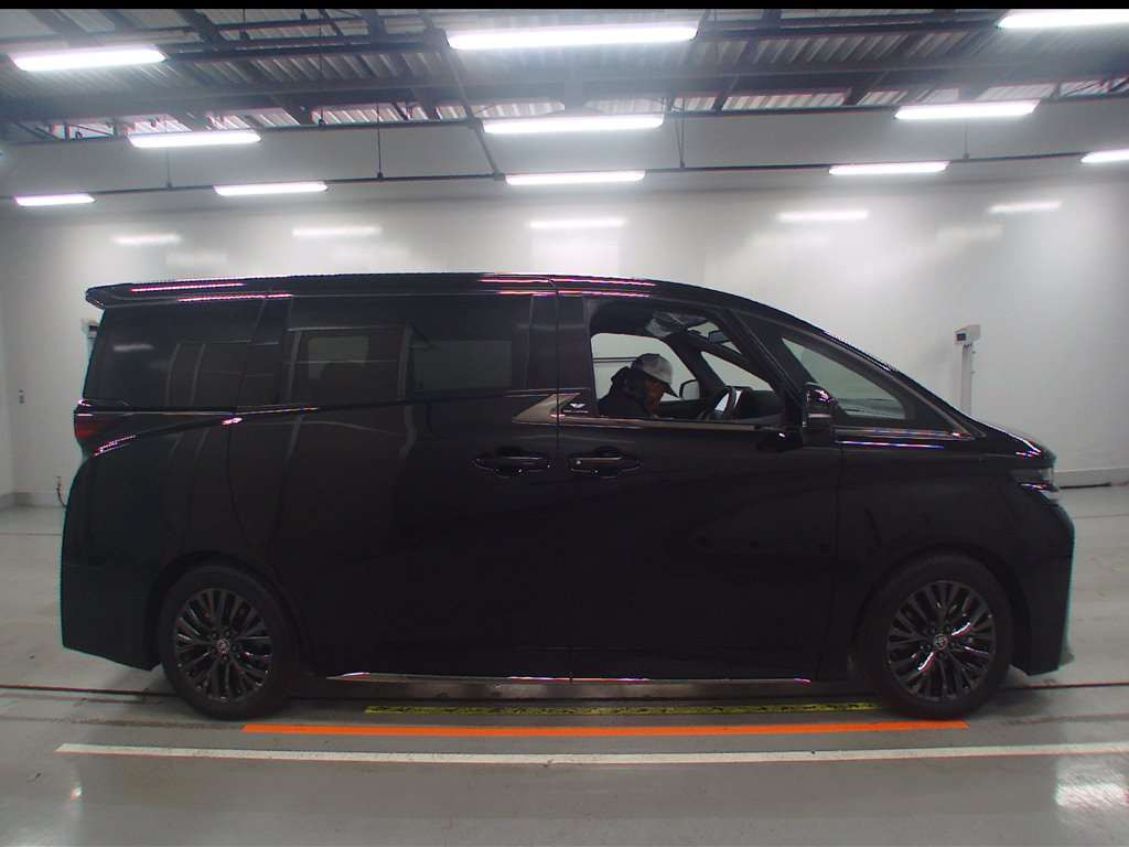 2023 Toyota Vellfire TAHA40W[2]