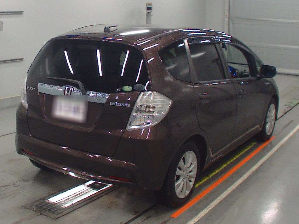 2013 Honda Fit Hybrid GP1[1]