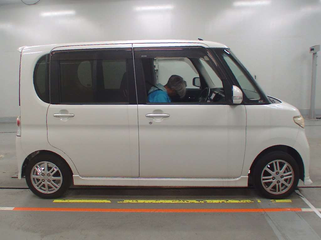 2009 Daihatsu Tanto Custom L375S[2]