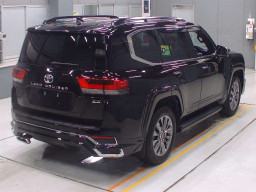 2023 Toyota Land Cruiser