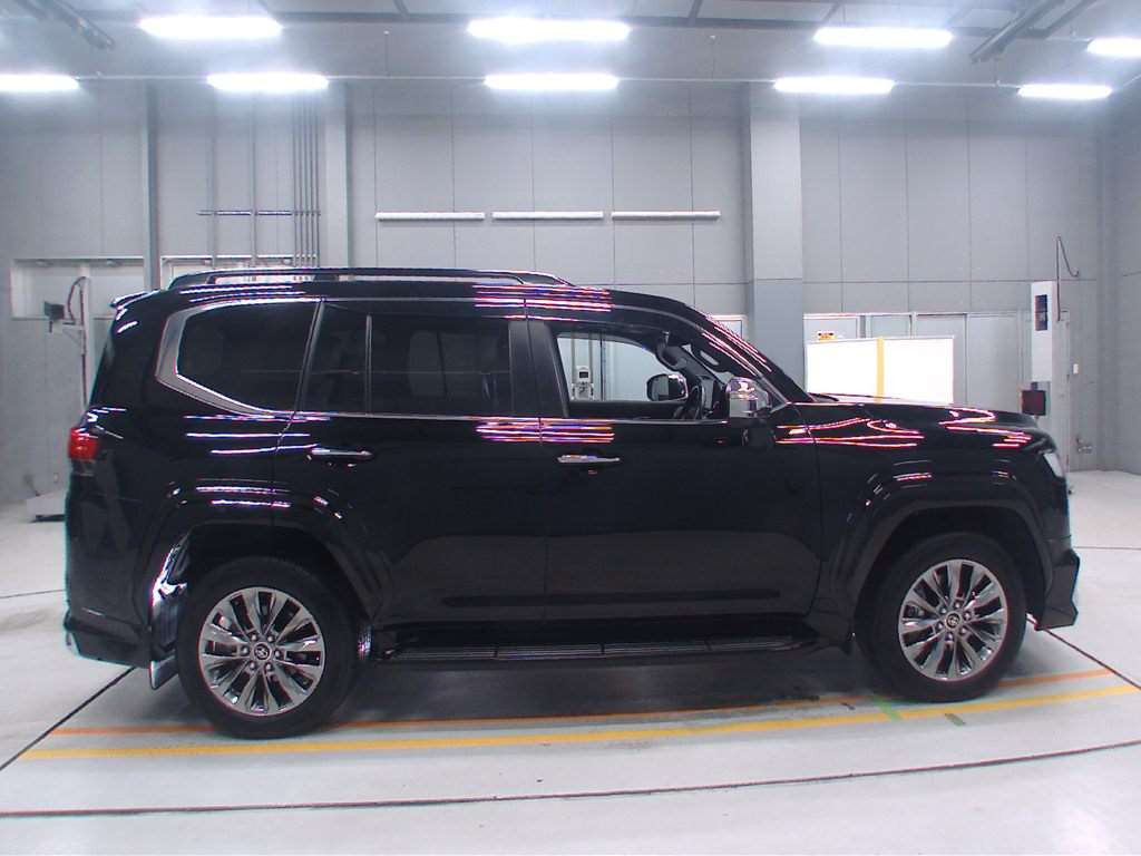 2023 Toyota Land Cruiser VJA300W[2]