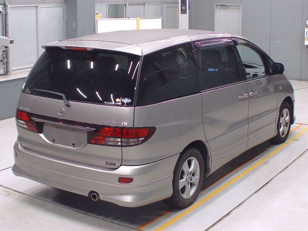 2003 Toyota Estima ACR30W[1]