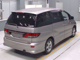 2003 Toyota Estima