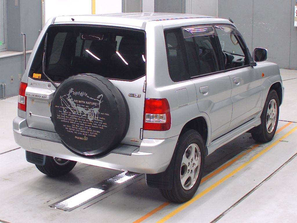 2002 Mitsubishi Pajero iO H77W[1]