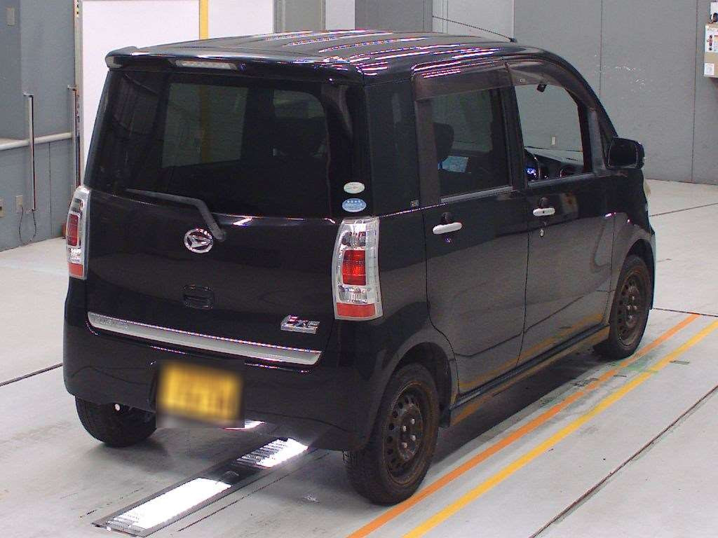 2010 Daihatsu Tanto exe L455S[1]