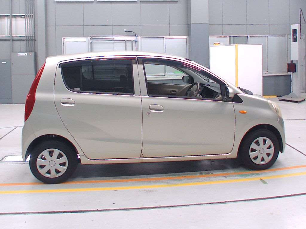 2009 Daihatsu Mira L285S[2]