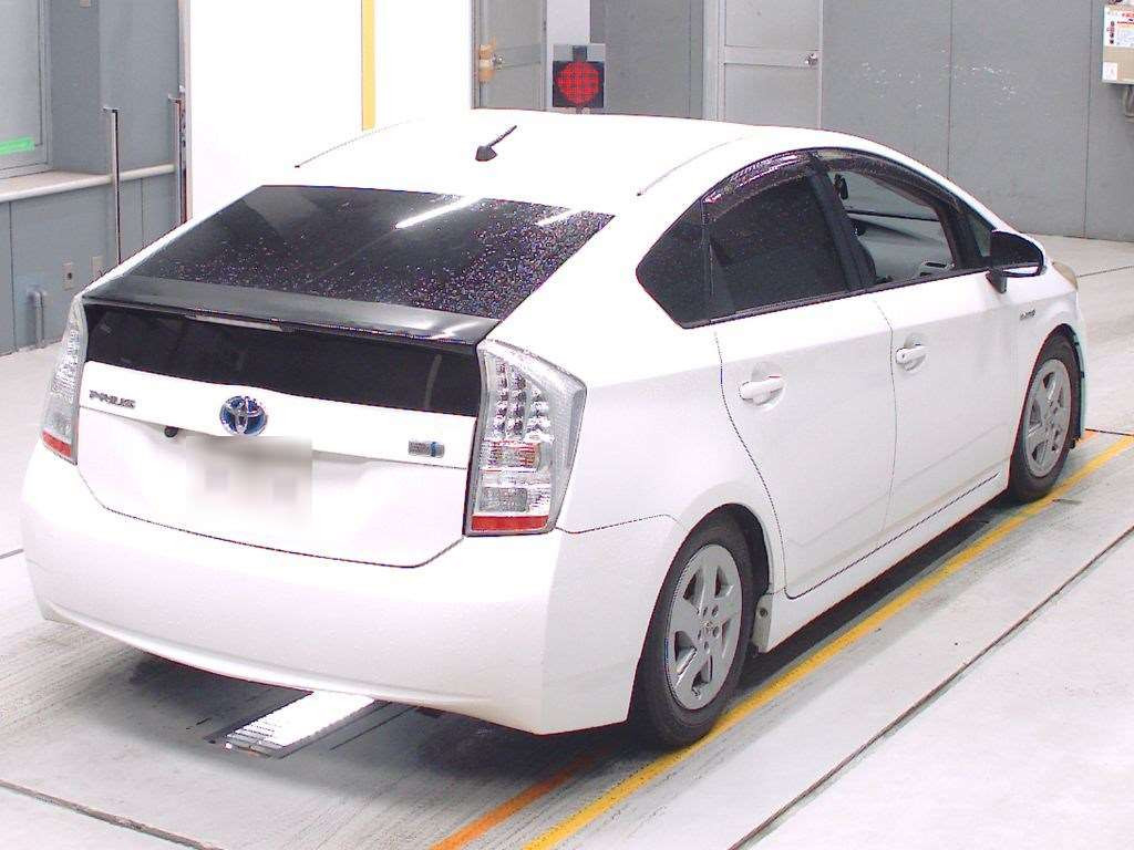 2011 Toyota Prius ZVW30[1]