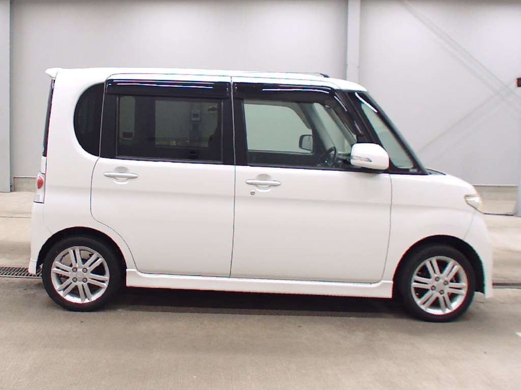 2009 Daihatsu Tanto Custom L375S[2]