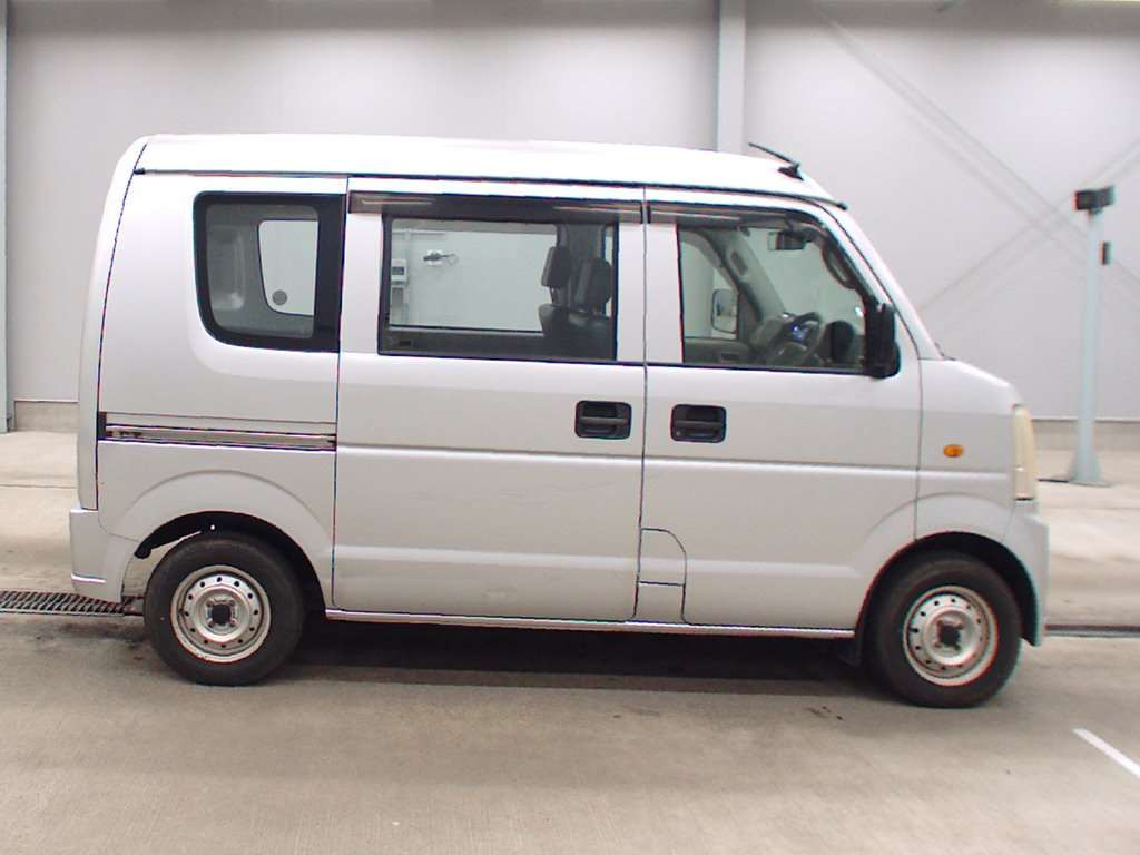 2009 Suzuki Every DA64V[2]