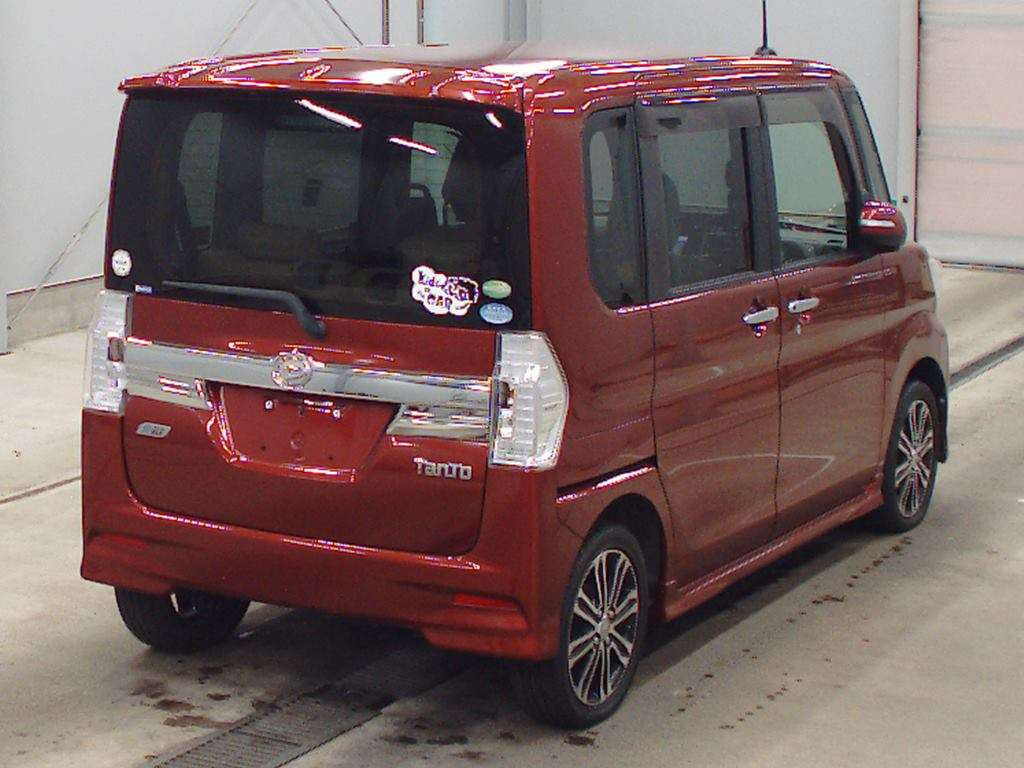 2014 Daihatsu Tanto Custom LA610S[1]