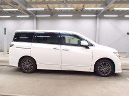 2016 Nissan Elgrand