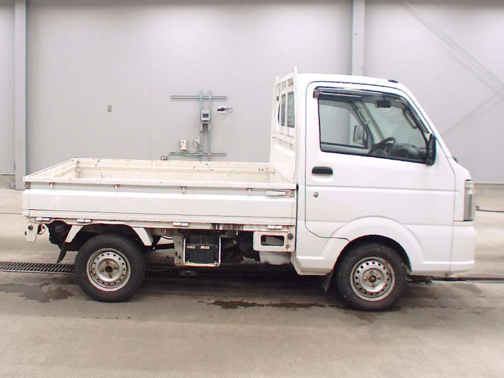 2014 Mitsubishi Minicab Truck DS16T[2]