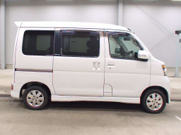 2011 Daihatsu Atrai Wagon