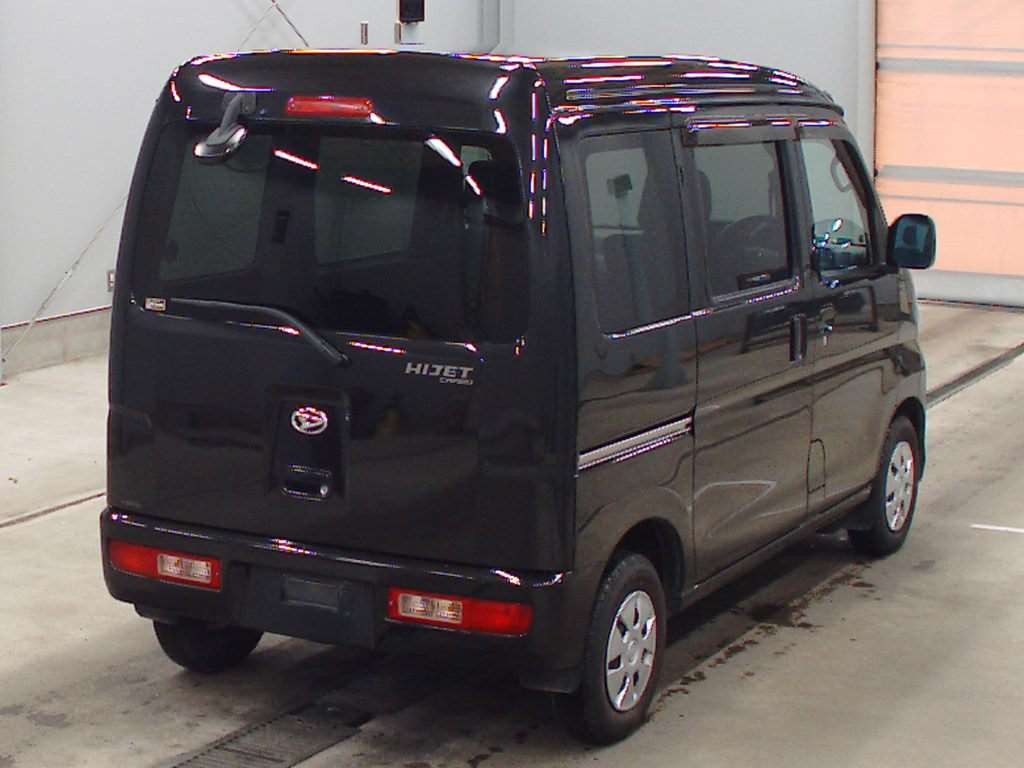 2014 Daihatsu Hijet Cargo S331V[1]