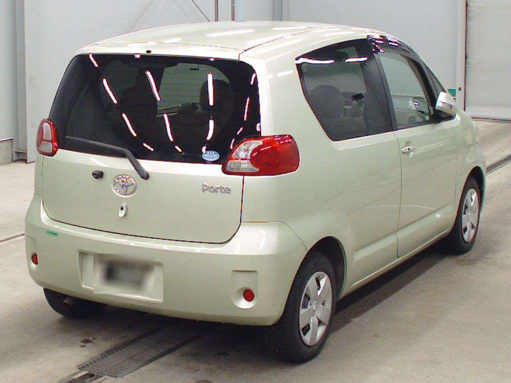 2007 Toyota Porte NNP15[1]