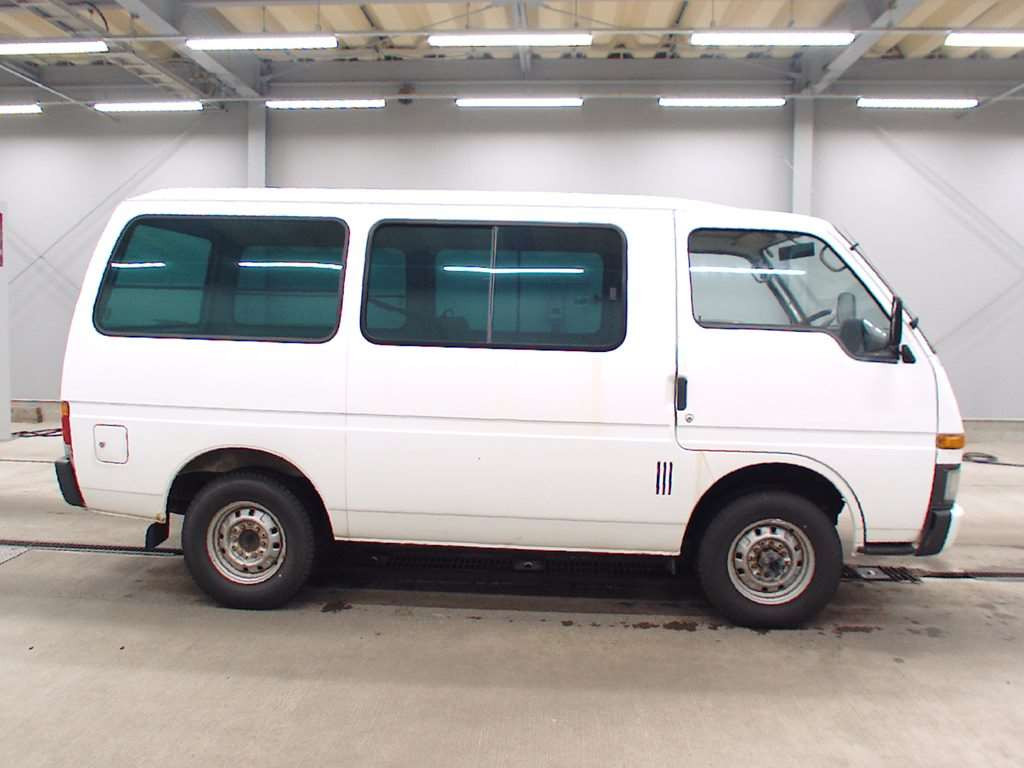 1994 Isuzu Fargo Van WFS62DV[2]