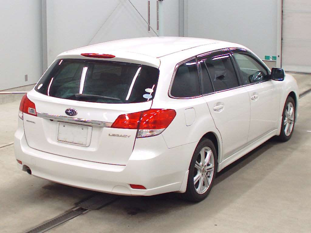 2010 Subaru Legacy Touring Wagon BR9[1]