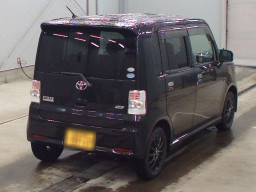 2011 Toyota Pixis Space