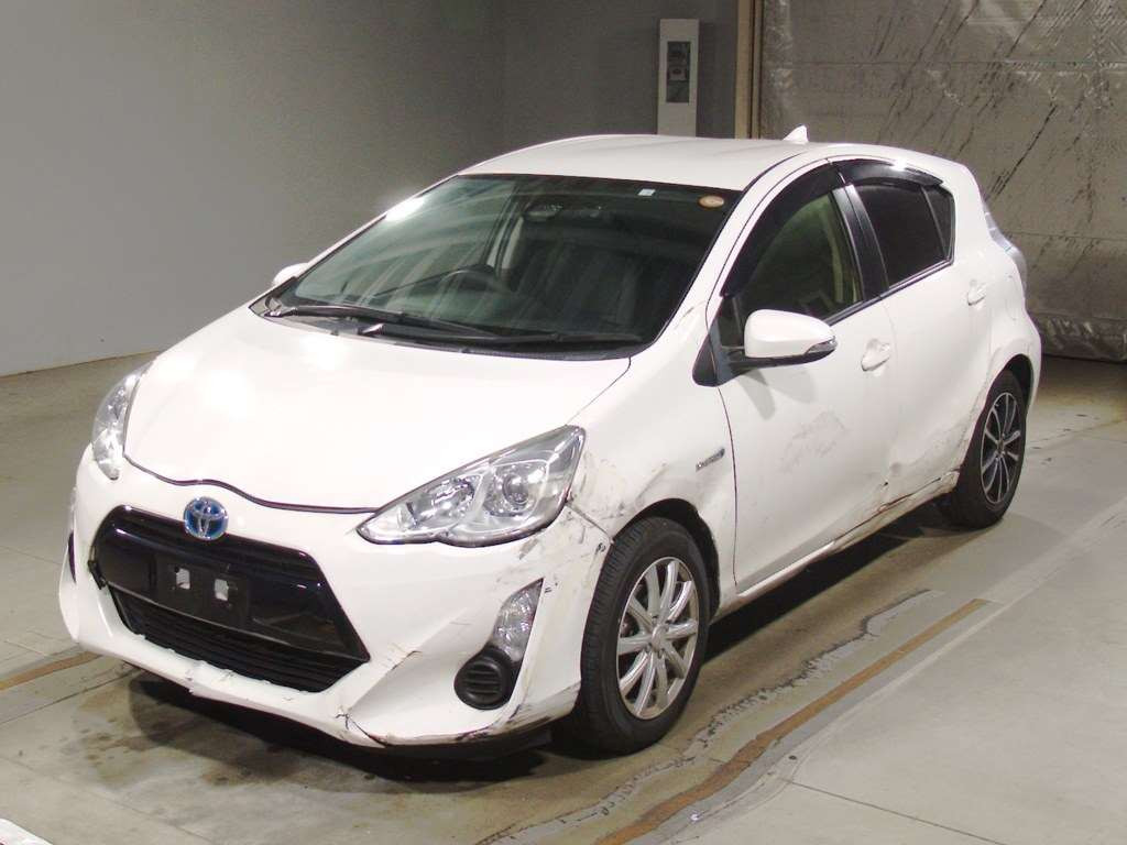 2016 Toyota Aqua NHP10[0]