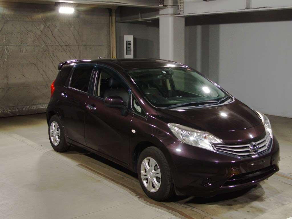 2013 Nissan Note E12[2]