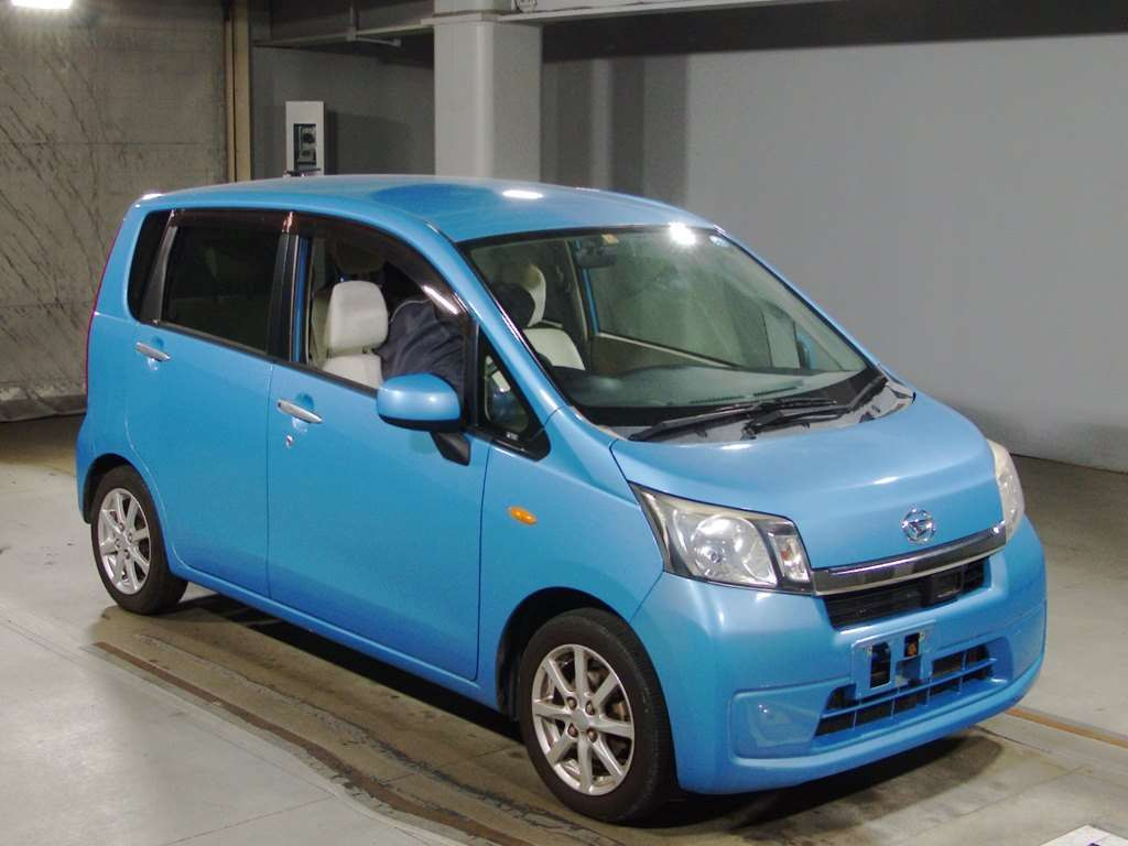 2013 Daihatsu Move LA100S[2]