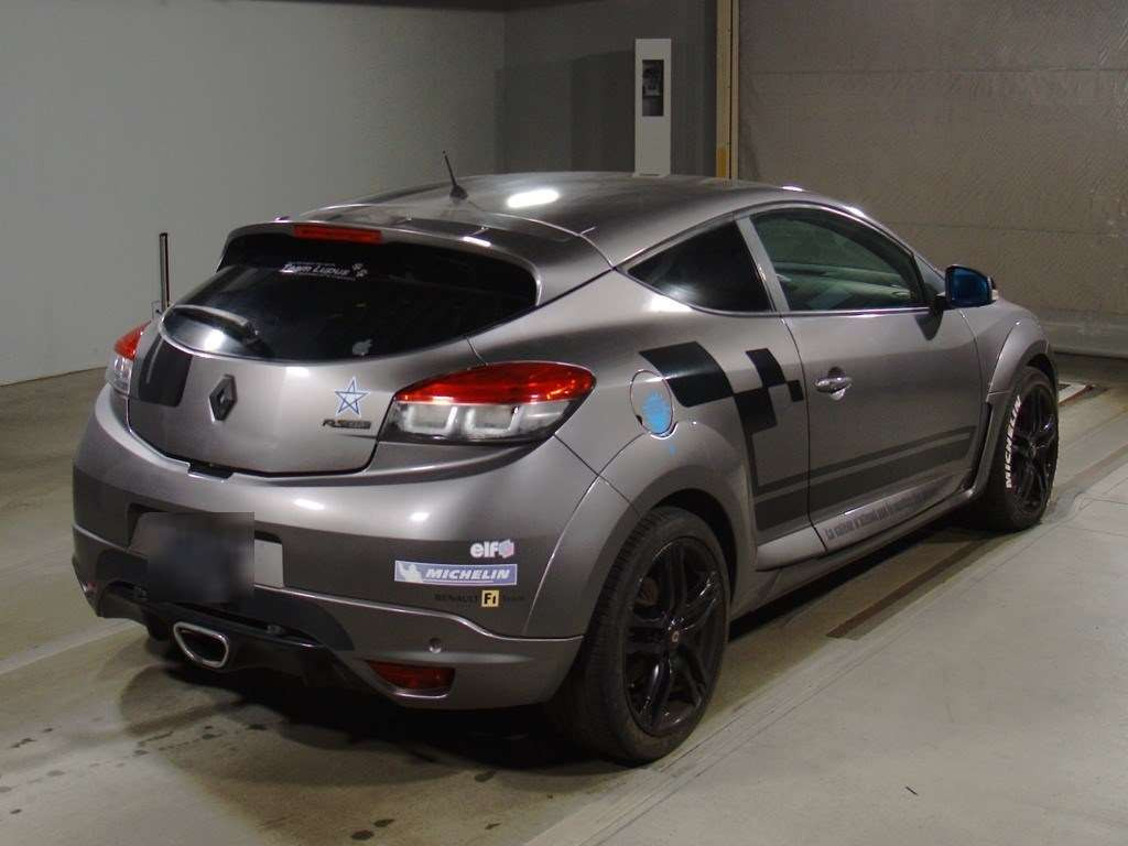 2012 Renault Megane DZF4R[1]