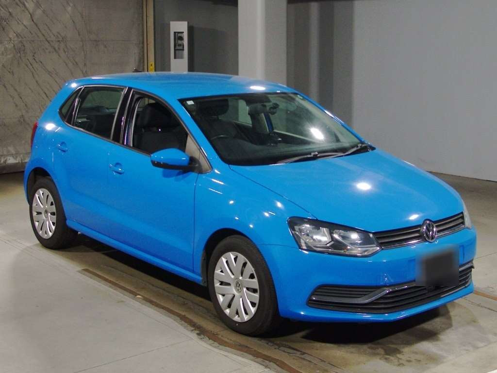 2015 Volkswagen Polo 6RCJZ[2]