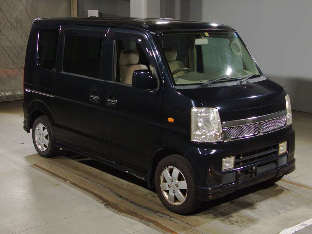 2010 Suzuki Every Wagon DA64W[2]