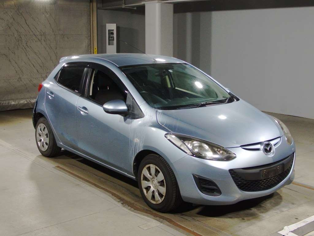 2013 Mazda Demio DE3FS[2]