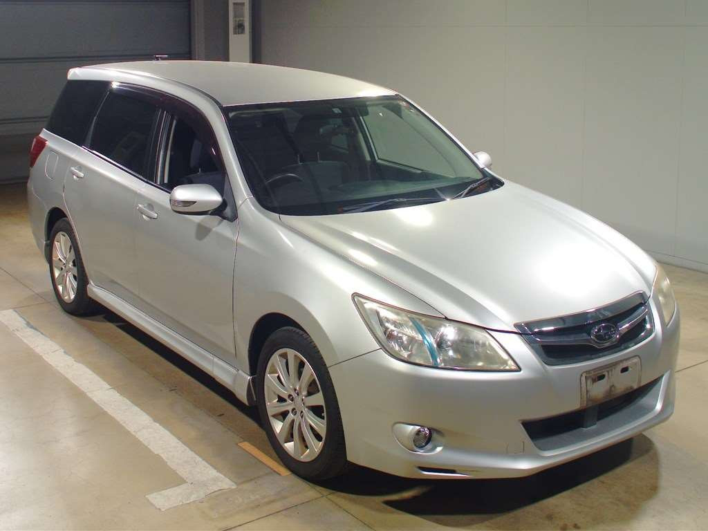 2010 Subaru Exiga YA4[2]