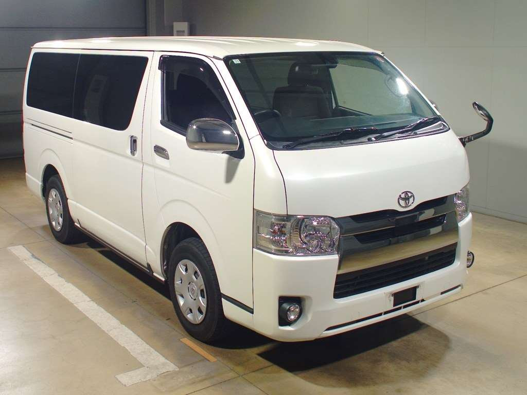 2019 Toyota Regiusace Van GDH201V[2]